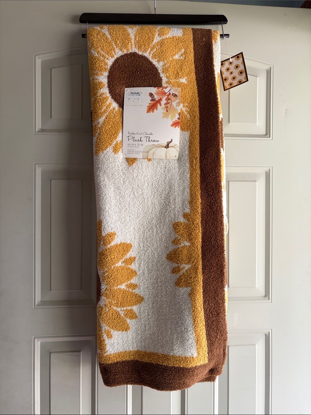 NWT Sunflower Feather Knit Chenille Brown, Cream  & Mustard Size 50”x 70”